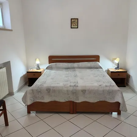 Valcarene Guest house *
